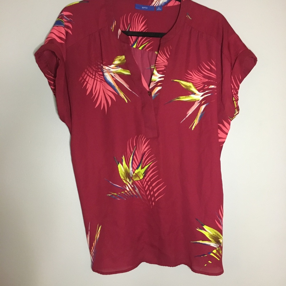 Apt. 9 Size XL Short Sleeve Blouse!